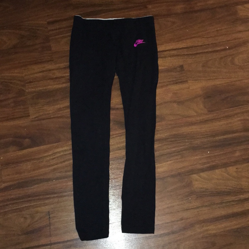 black leggings